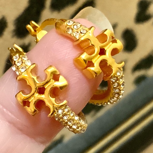 Tory Burch Eleanor Pave Crystal Gold Hoop Earrings NWT - Picture 16 of 16